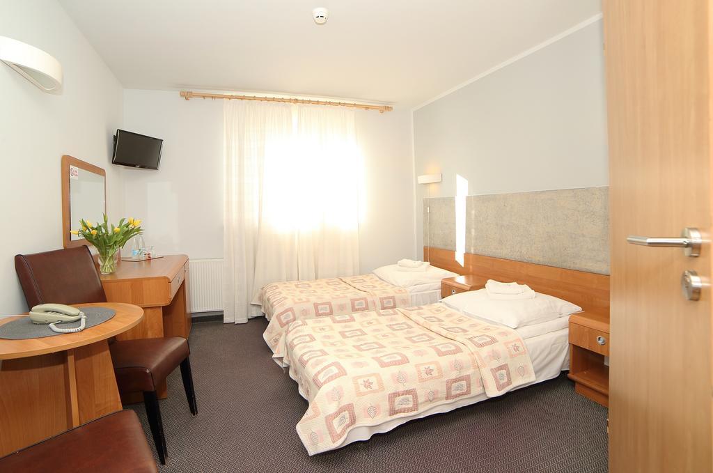Hotel I Restauracja Abis Bystrzyca Kłodzka Buitenkant foto