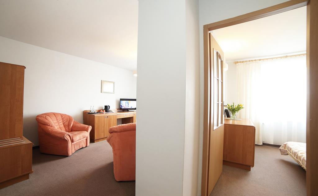 Hotel I Restauracja Abis Bystrzyca Kłodzka Buitenkant foto